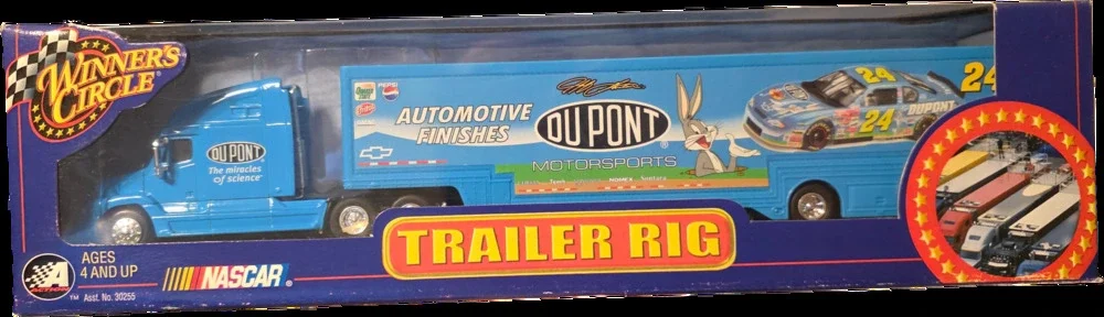 Jeff Gordon #24 DuPont Bugs Bunny Trailer Rig 1:64 Winners Circle Sealed Nascar